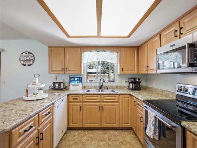 1915 KUMQUAT DRIVE, Edgewater, FL 32141