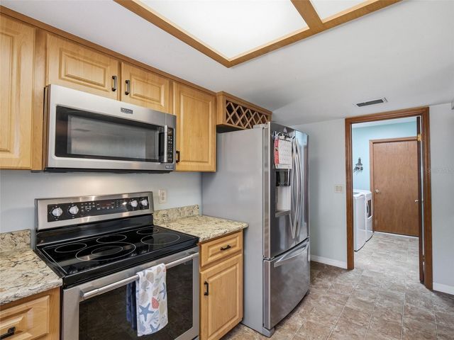 1915 KUMQUAT DRIVE, Edgewater, FL 32141