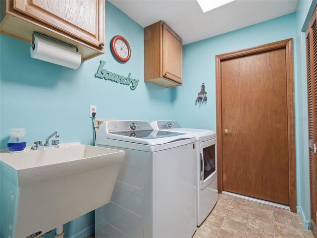 1915 KUMQUAT DRIVE, Edgewater, FL 32141