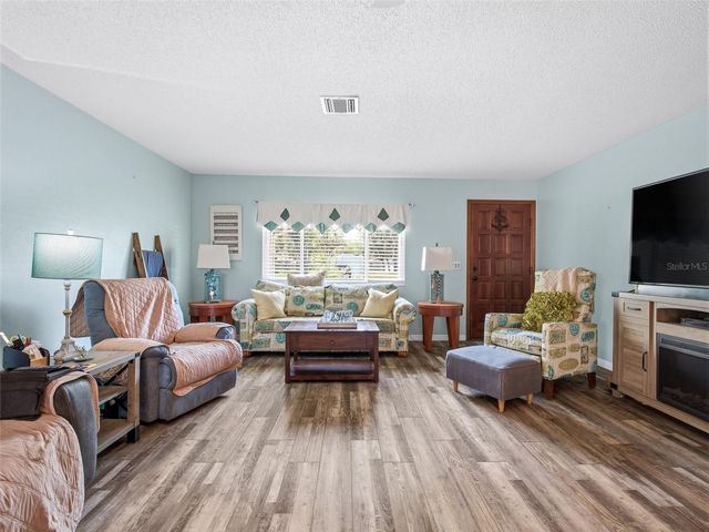 1915 KUMQUAT DRIVE, Edgewater, FL 32141