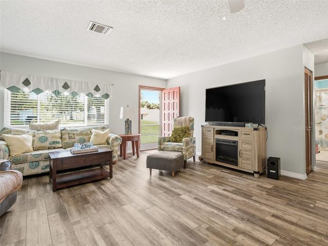 1915 KUMQUAT DRIVE, Edgewater, FL 32141