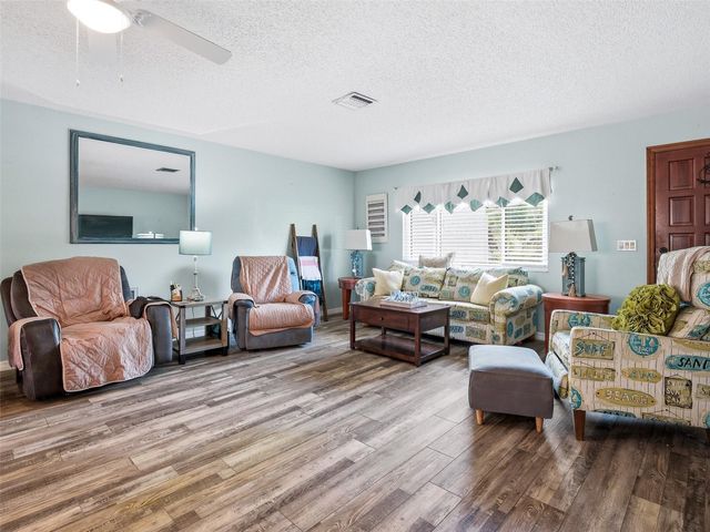 1915 KUMQUAT DRIVE, Edgewater, FL 32141