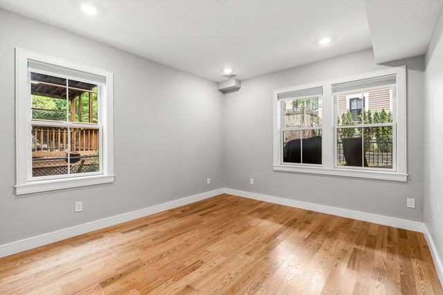 34 Dorset St 1A, Boston, MA 02125