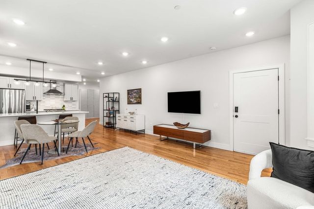 34 Dorset St 1A, Boston, MA 02125