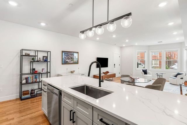 34 Dorset St 1A, Boston, MA 02125