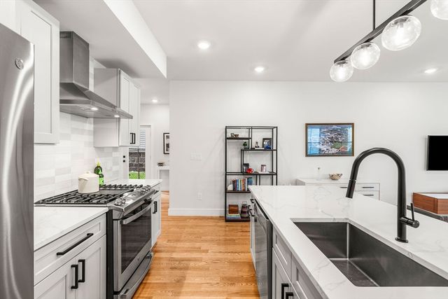 34 Dorset St 1A, Boston, MA 02125