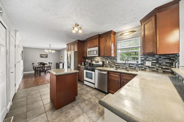 914 Windbourne Street, Columbus, OH 43230