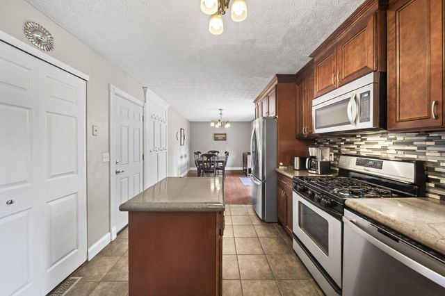 914 Windbourne Street, Columbus, OH 43230
