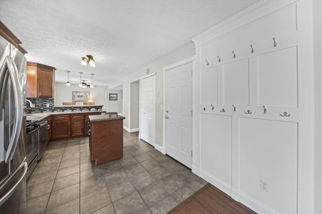 914 Windbourne Street, Columbus, OH 43230