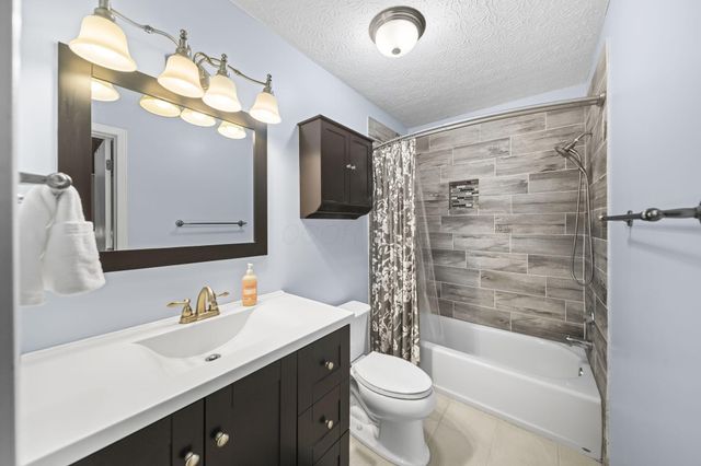 914 Windbourne Street, Columbus, OH 43230