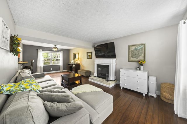914 Windbourne Street, Columbus, OH 43230