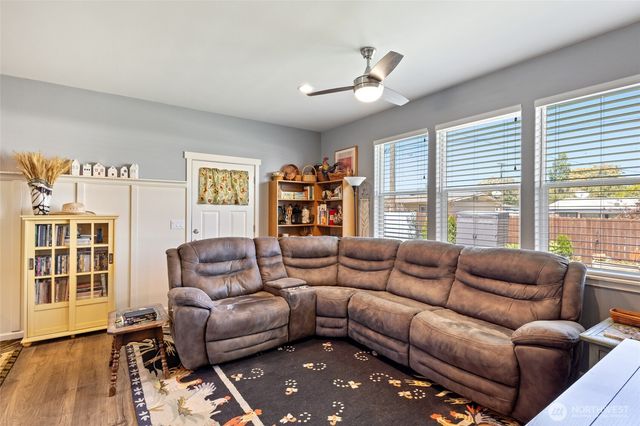 219 S Sybel Lane, Moses Lake, WA 98837