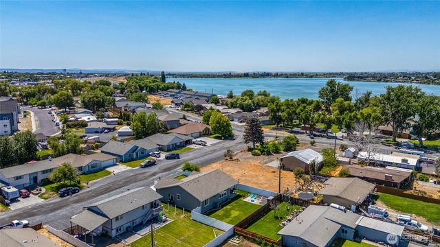219 S Sybel Lane, Moses Lake, WA 98837