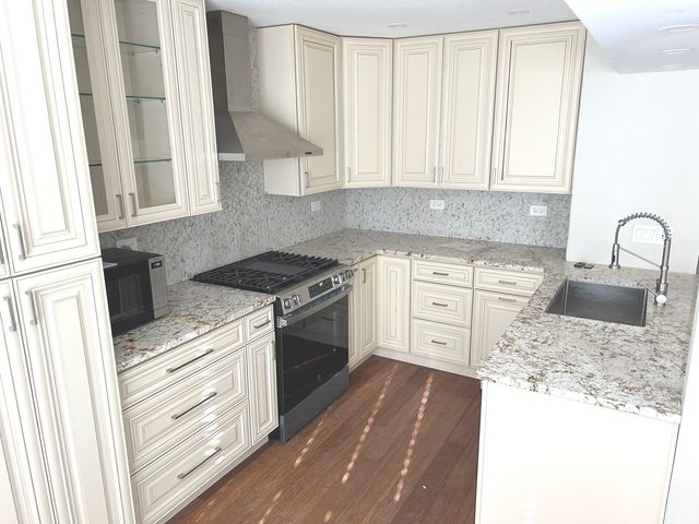 1138 Inverrary Lane, Deerfield, IL 60015