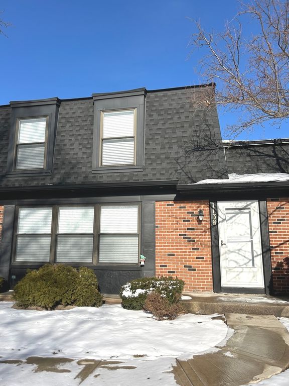 1138 Inverrary Lane, Deerfield, IL 60015