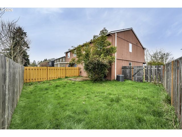 190 Ne SKYLAR St, Hillsboro, OR 97124