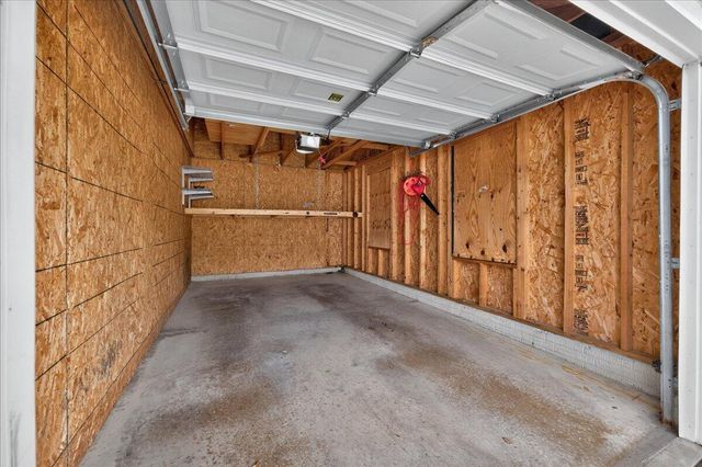 932 W Summerfield Glen Circle, Scio Twp, MI 48103