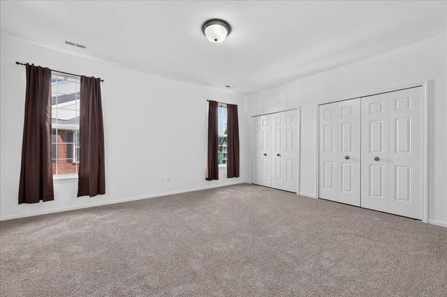 932 W Summerfield Glen Circle, Scio Twp, MI 48103