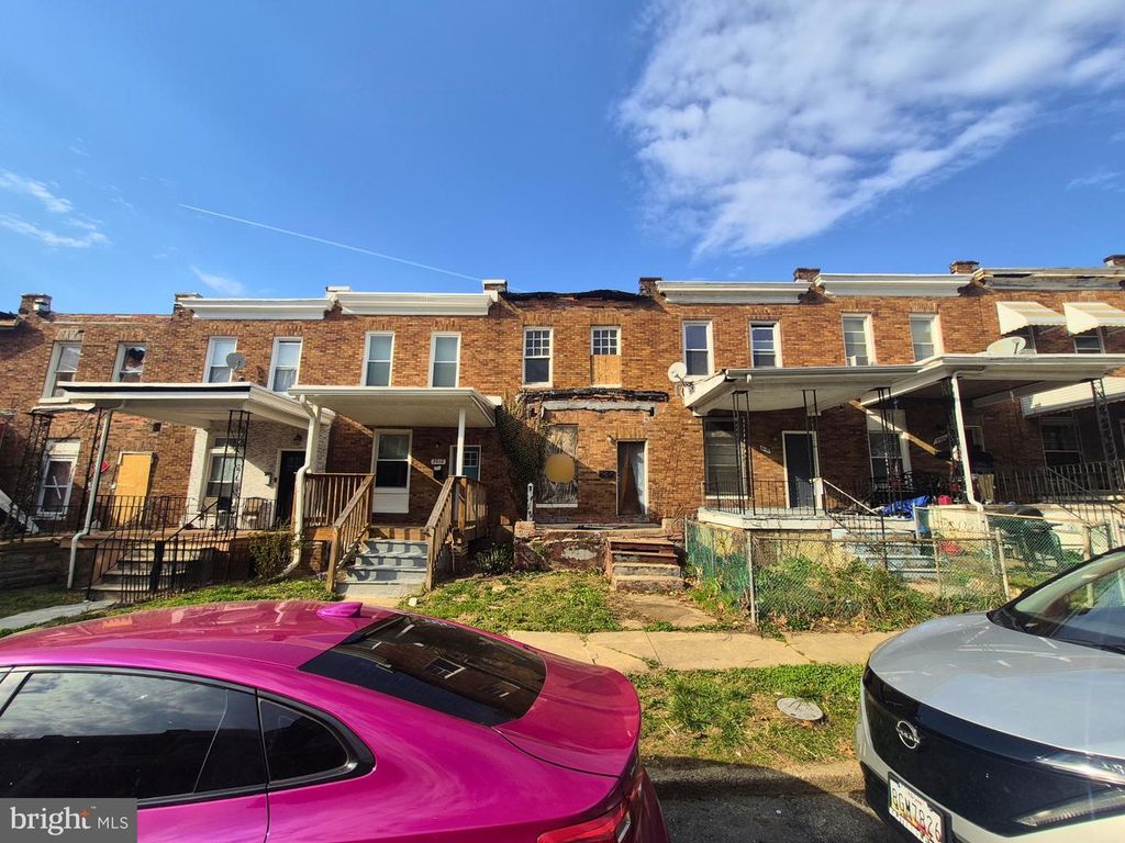 Image 2 of property listing at 3010 RAYNER AVE, Baltimore, MD 21216