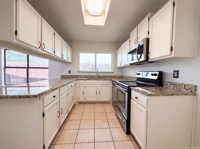 7339 LONGING TRL, San Antonio, TX 78244