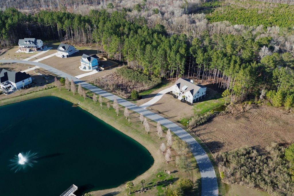 Image 16 of property listing at 1321 Wood Sorrel Drive, Moncks Corner, SC 29461