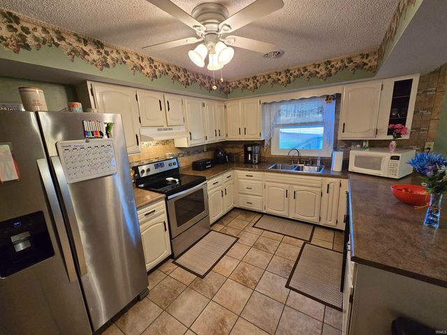 400 E Co Rd 775 South, Muncie, IN 47302