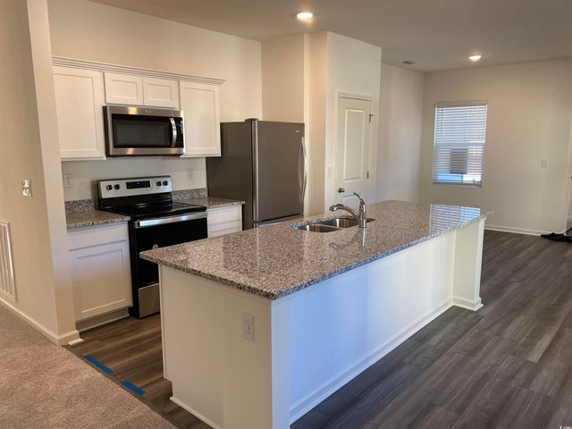 416 Citori Dr, Aynor, SC 29511