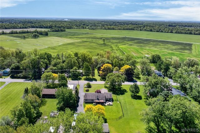 4119 Beach Ridge Road, Pendleton, NY 14120