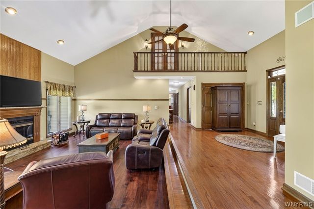4119 Beach Ridge Road, Pendleton, NY 14120