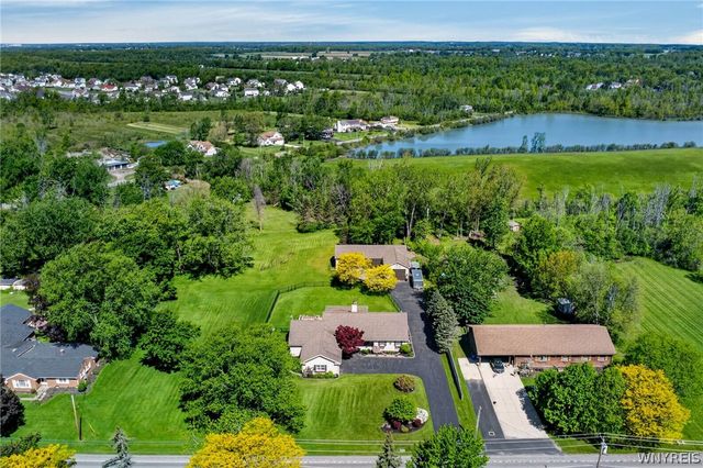 4119 Beach Ridge Road, Pendleton, NY 14120