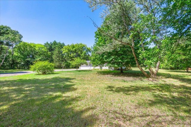 107 221st Avenue NW, Oak Grove, MN 55011