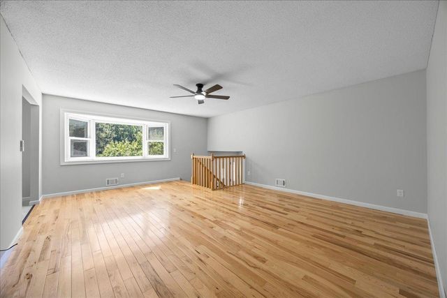 107 221st Avenue NW, Oak Grove, MN 55011