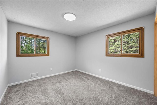 107 221st Avenue NW, Oak Grove, MN 55011