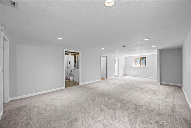 107 221st Avenue NW, Oak Grove, MN 55011