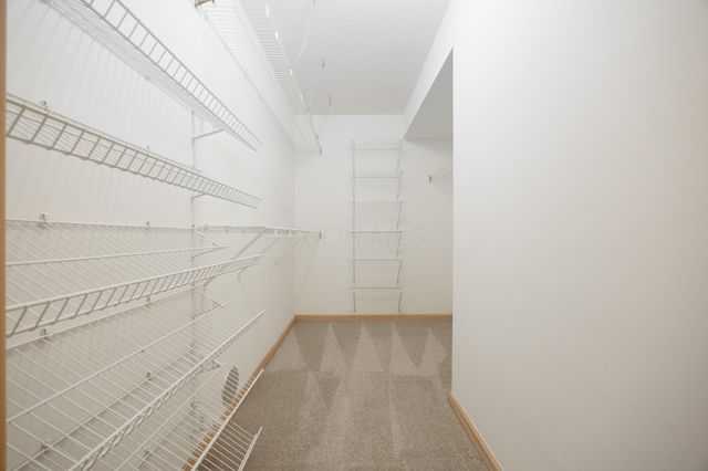 3906 Sandstone Circle, Powell, OH 43065