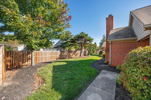 3906 Sandstone Circle, Powell, OH 43065