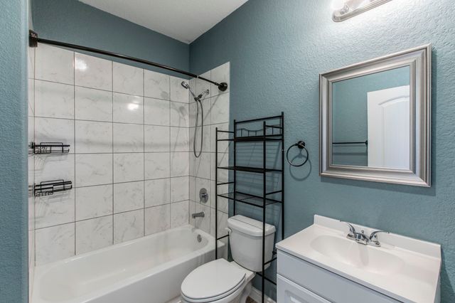 102 Ave B, Moody, TX 76557