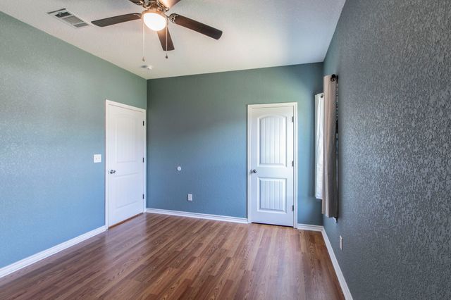 102 Ave B, Moody, TX 76557