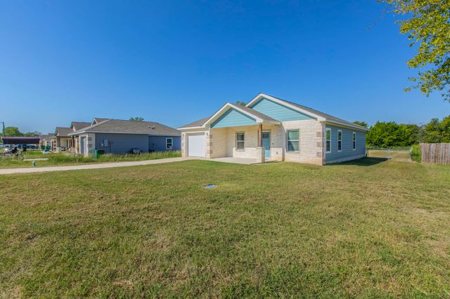 102 Ave B, Moody, TX 76557