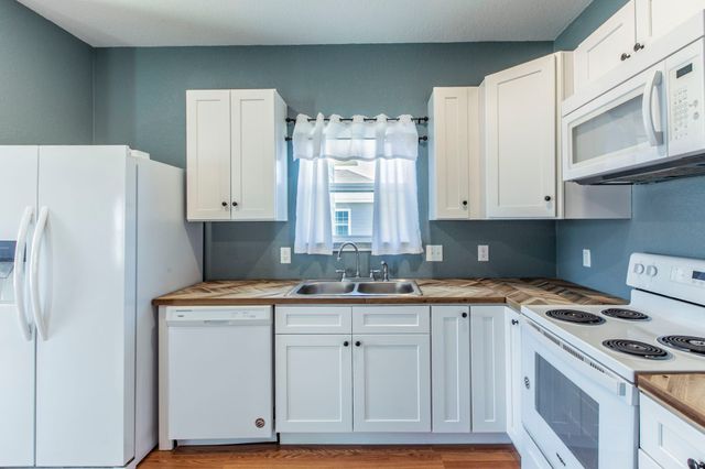 102 Ave B, Moody, TX 76557