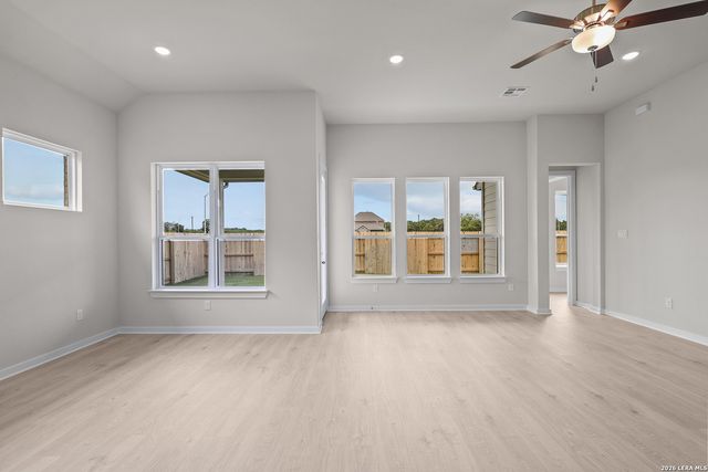 544 Paramus Park, Cibolo, TX 78108