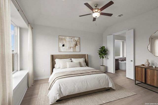 544 Paramus Park, Cibolo, TX 78108