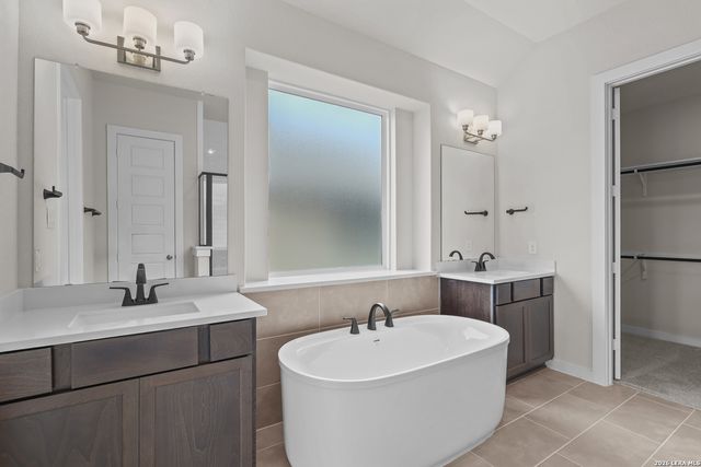 544 Paramus Park, Cibolo, TX 78108