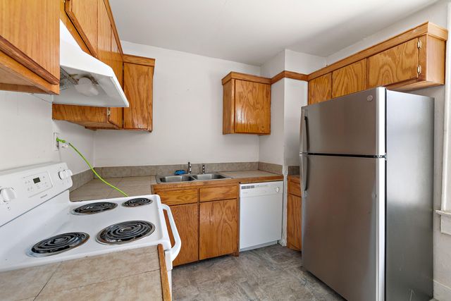 138 Line Street E, Charleston, SC 29403