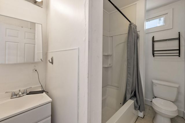 138 Line Street E, Charleston, SC 29403