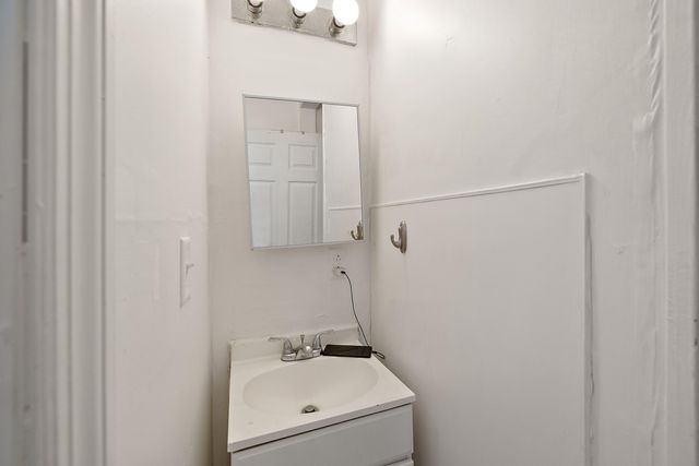 138 Line Street E, Charleston, SC 29403