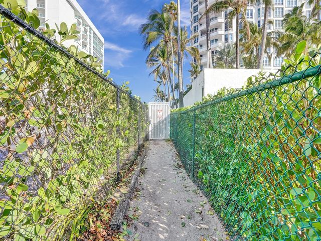 1461 S Ocean Boulevard 303, Lauderdale By The Sea, FL 33062