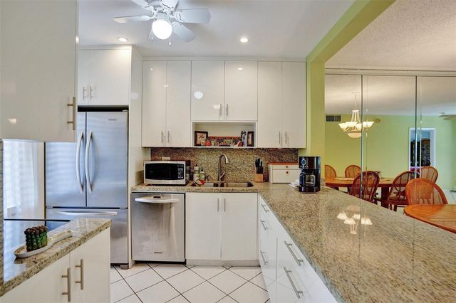 1461 S Ocean Boulevard 303, Lauderdale By The Sea, FL 33062