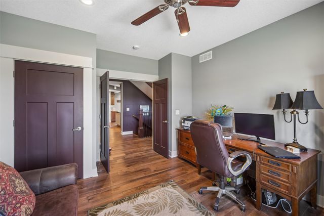 110 Lake Shore Drive, Dallas Center, IA 50063