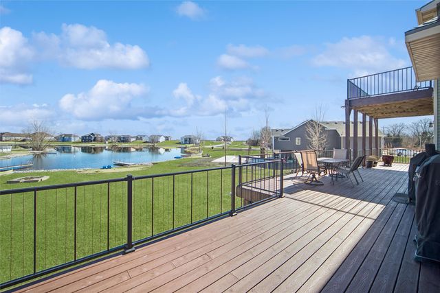 110 Lake Shore Drive, Dallas Center, IA 50063